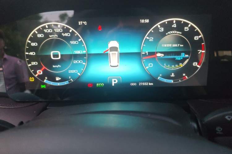 Used JETOUR X90 PLUS 2024 1.6TD DCT Villa PRO 7-Seater Odometer Close Up