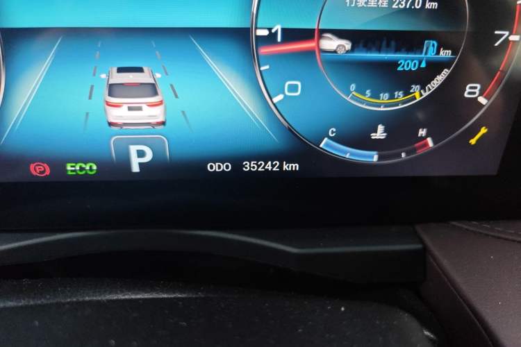 Used JETOUR X90 PLUS 2024 1.6TD DCT Villa 5-Seater Odometer Close Up