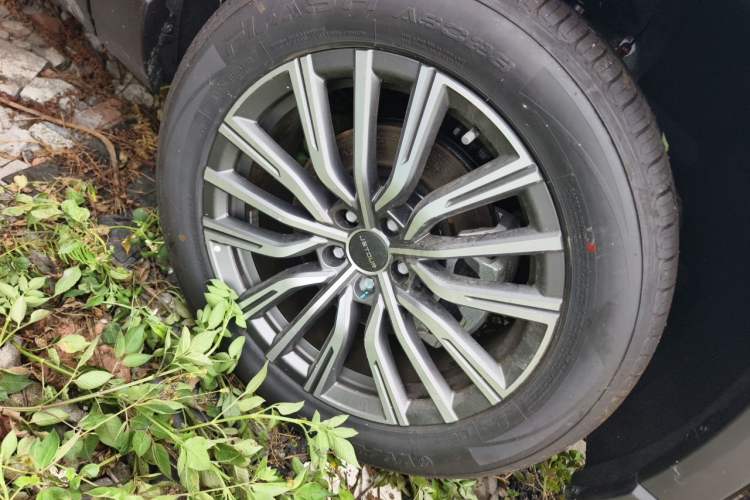 Used JETOUR X90 PLUS 2024 1.6TD DCT Z-Enjoy Edition 7-Seater Right Front Wheel Hub