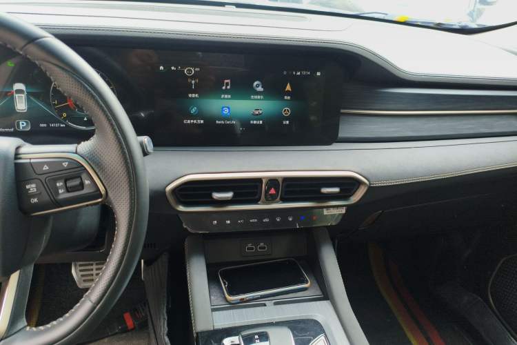 Used JETOUR X90 PLUS 2024 1.6TD DCT Villa 5-Seater Audio And AC Panel