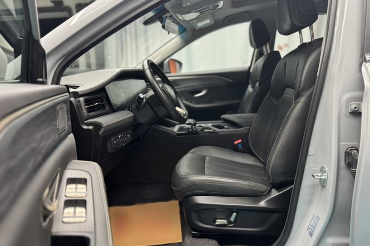 Used JETOUR X90 PLUS 2024 1.6TD DCT Villa 5-Seater Interior 6