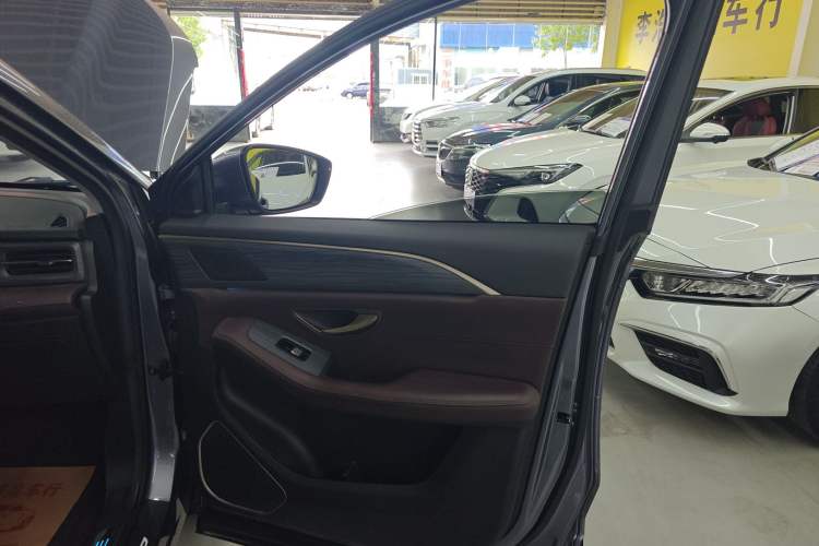 Used JETOUR X90 PLUS 2024 1.6TD DCT Villa PRO 5-Seater Right Front Door Interior