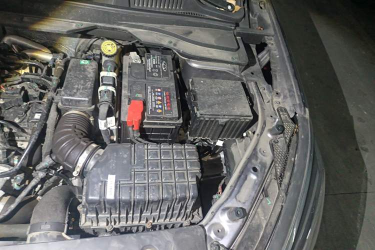 Used JETOUR X90 PLUS 2024 1.6TD DCT Villa PRO 5-Seater Engine Bay Left
