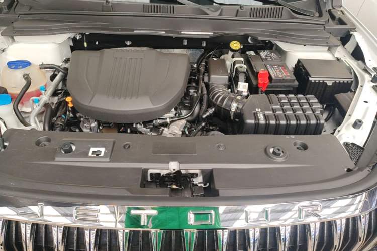 Used JETOUR X90 PLUS 2024 1.6TD DCT Villa PRO 7-Seater Engine Bay