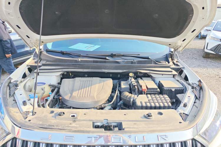 Used JETOUR X90 PLUS 2024 1.6TD DCT Villa 5-Seater Engine Bay