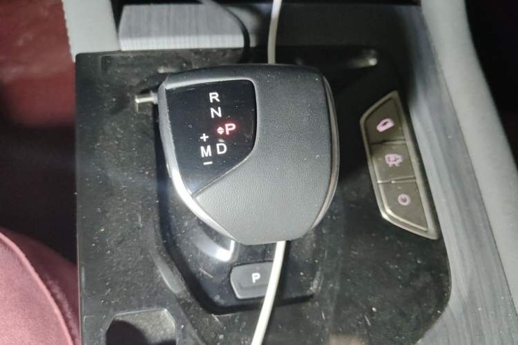 Used JETOUR X90 PLUS 2024 1.6TD DCT Villa PRO 7-Seater Gear Lever