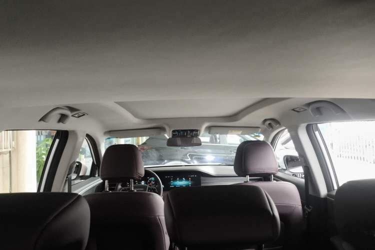 Used JETOUR X90 PLUS 2024 1.6TD DCT Family Fun Edition 7 Seats Headliner