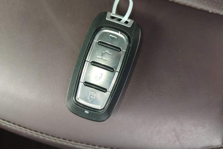 Used JETOUR X90 PLUS 2024 1.6TD DCT Family Fun Edition 7 Seats Interior 1