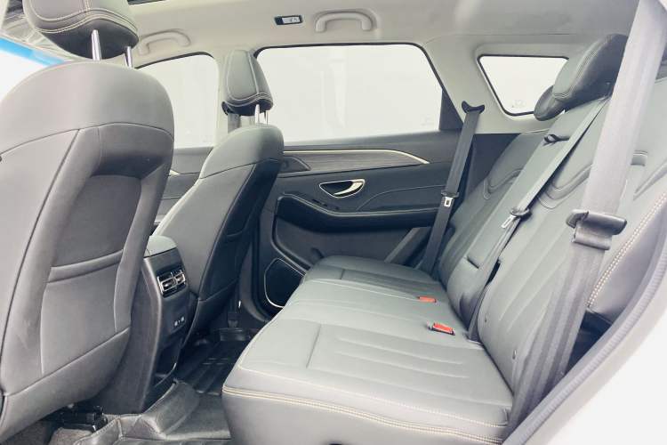 Used JETOUR X90 PLUS 2024 1.6TD DCT Villa 5-Seater Interior 4