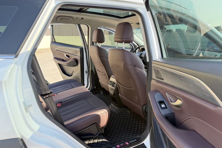 Used JETOUR X90 PLUS 2024 1.6TD DCT Villa PRO 5-Seater Interior 9