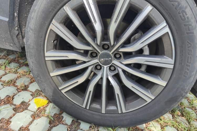 Used JETOUR X90 PLUS 2024 1.6TD DCT Villa PRO 7-Seater Right Front Wheel Hub