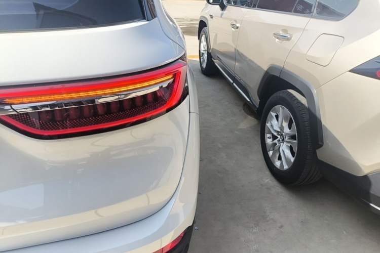 Used JETOUR X90 PLUS 2024 1.6TD Manual Yangfang PRO 5-Seater Right Rear Taillight