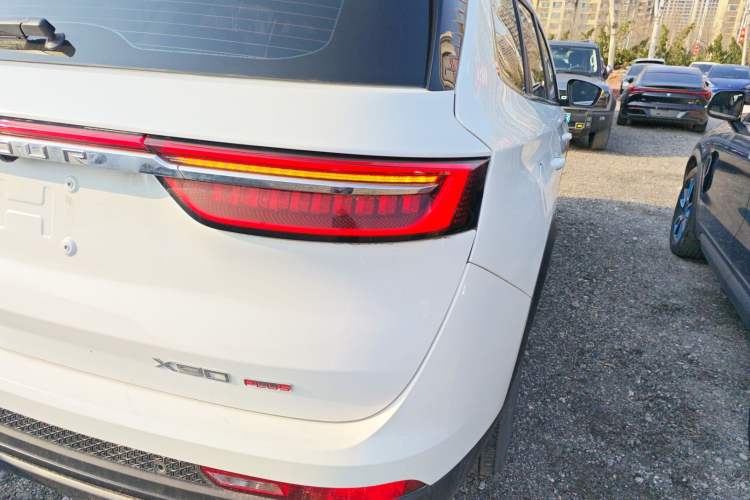 Used JETOUR X90 PLUS 2024 1.6TD DCT Villa 5-Seater Right Rear Taillight