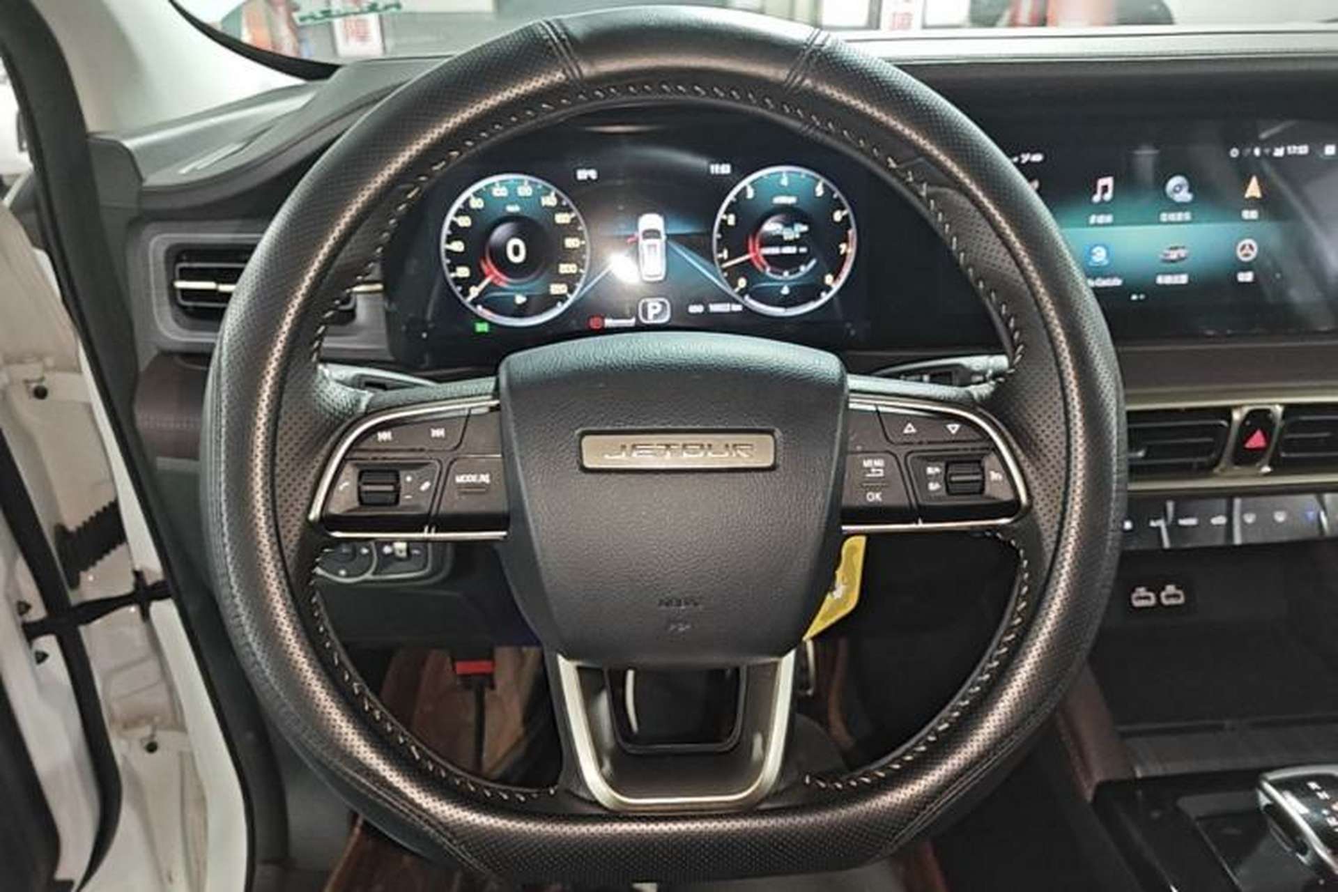 Used JETOUR X90 PLUS 2024 1.6TD DCT Family Fun Edition 7 Seats Steering Wheel