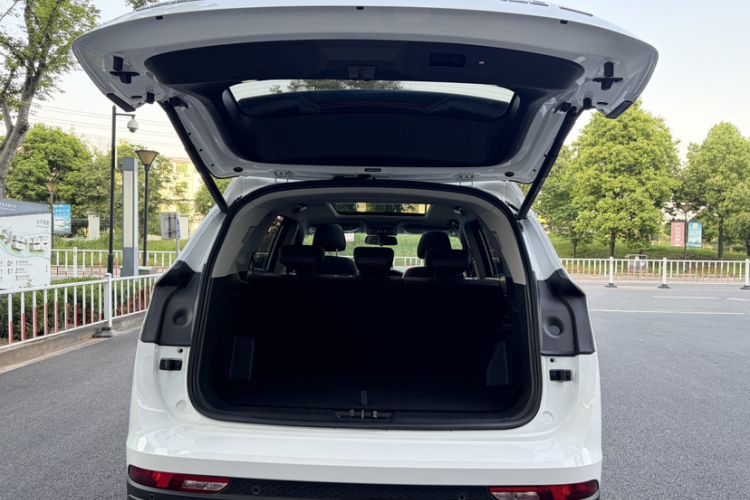 Used JETOUR X90 PLUS 2024 1.6TD DCT Villa PRO 5-Seater Trunk