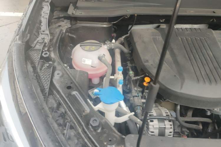 Used JETOUR X90 PLUS 2025 1.6TD DCT Elite Edition 7-Seater Engine Bay Right
