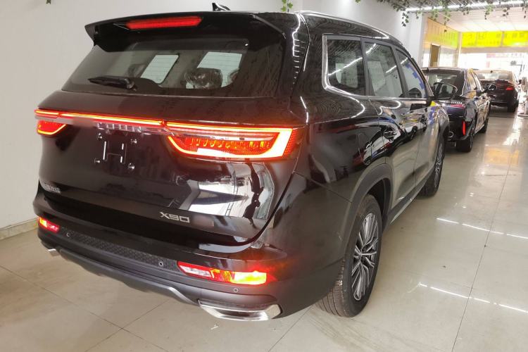 Used JETOUR X90 PLUS 2025 1.6TD DCT Luxury Edition 7-Seater Exterior 5