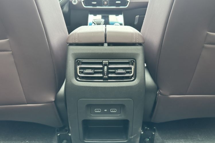 Used JETOUR X90 PLUS 2025 1.6TD DCT Elite Edition 7-Seater Interior 7