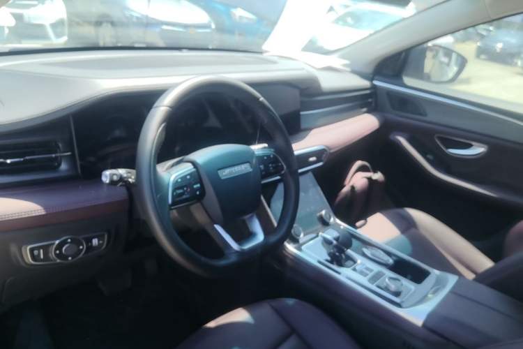 Used JETOUR X90 PLUS 2025 1.6TD DCT Elite Edition 5 Seats Steering Wheel