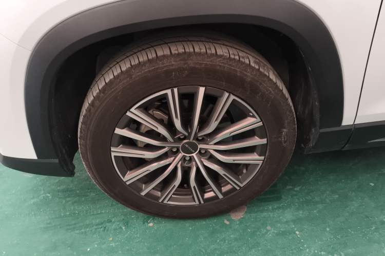 Used JETOUR X90 PLUS 2025 Beyond Edition 1.6TD DCT Villa PRO 7-Seater Left Front Wheel Hub