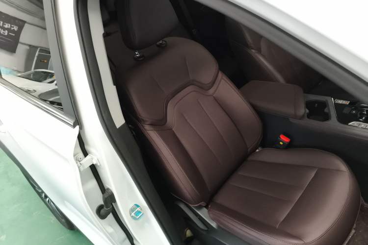 Used JETOUR X90 PLUS 2025 Beyond Edition 1.6TD DCT Villa PRO 7-Seater Right Front Seat