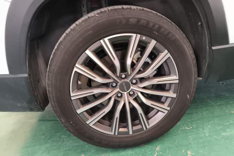 Used JETOUR X90 PLUS 2025 Beyond Edition 1.6TD DCT Villa PRO 7-Seater Right Rear Wheel Hub