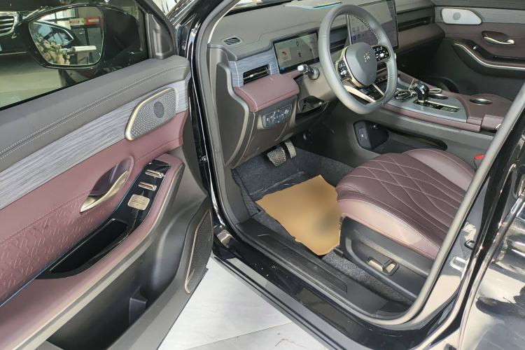 Used JETOUR X90 PRO 2024 1.6T DCT Ultimate 7-Seater Driver Seat