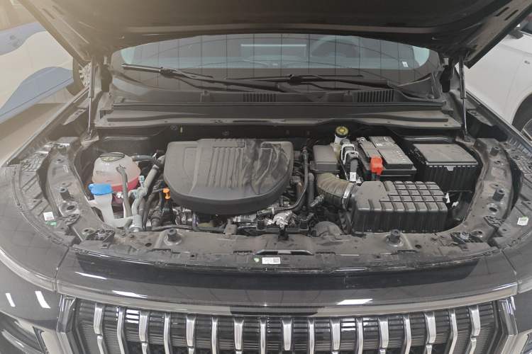 Used JETOUR X90 PRO 2024 1.6T DCT Ultimate 7-Seater Engine Bay