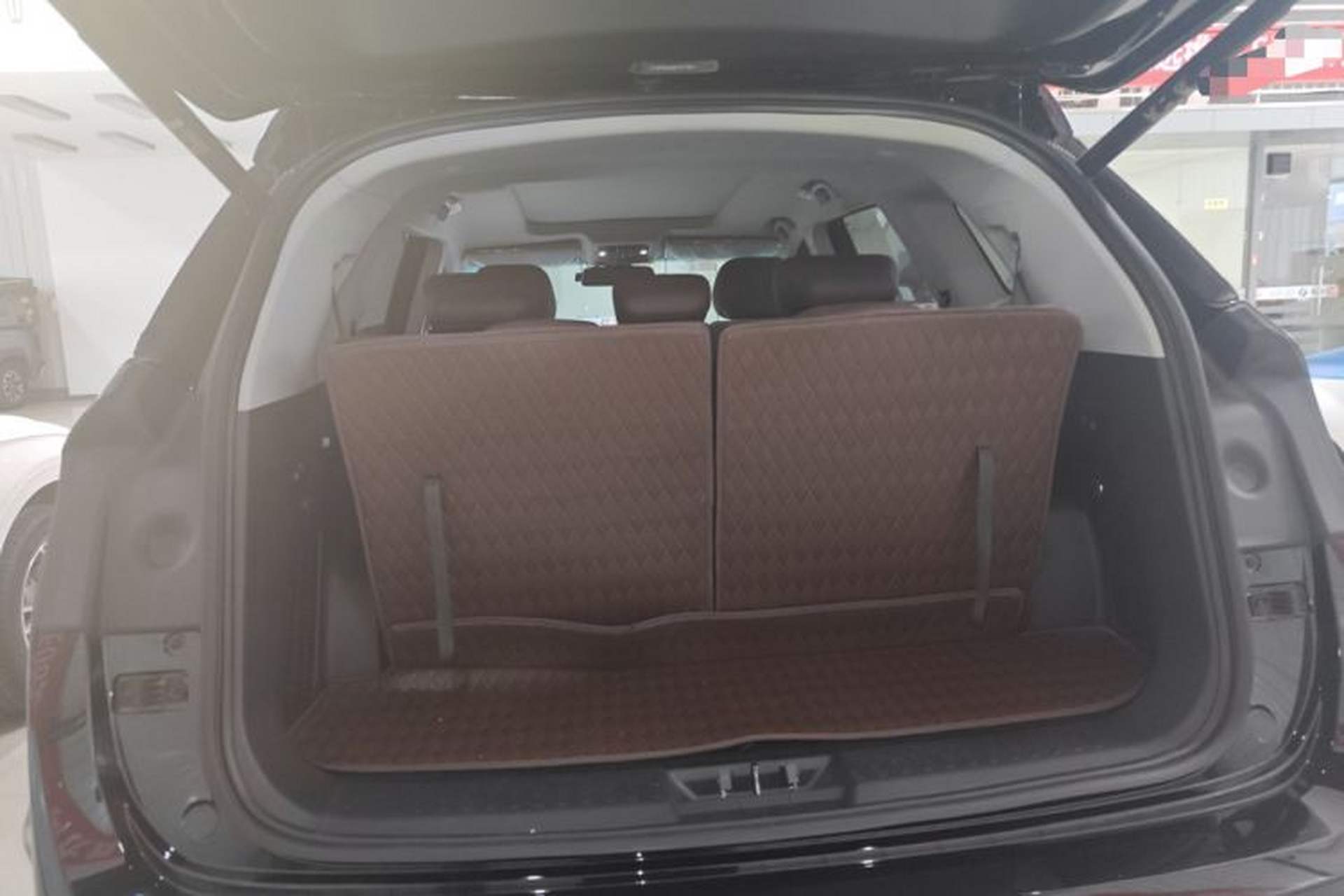 Used JETOUR X90 PRO 2024 1.6T DCT Ultimate 7-Seater Trunk