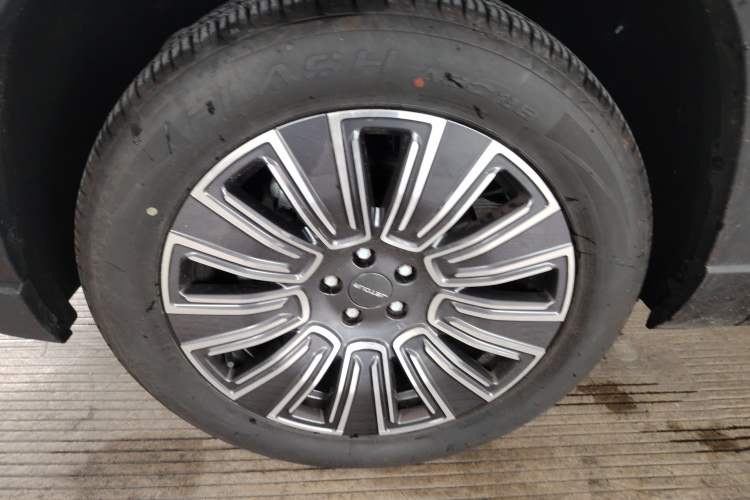 Used JETOUR X90 PRO 2024 1.6T DCT Luxury Edition 5 Seats Left Front Wheel Hub
