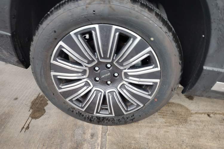 Used JETOUR X90 PRO 2024 1.6T DCT Luxury Edition 5 Seats Right Rear Wheel Hub