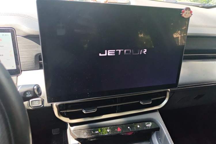 Used JETOUR X90 PRO 2024 1.6T DCT Luxury Edition 5 Seats Audio And AC Panel