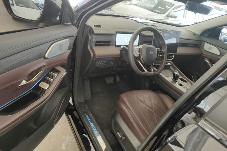 Used JETOUR X90 PRO 2024 2.0T DCT Luxury Edition 5 Seats Driver Seat