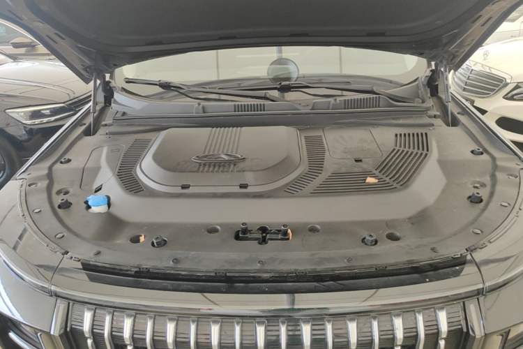 Used JETOUR X90 PRO 2024 2.0T DCT Luxury Edition 5 Seats Engine Bay