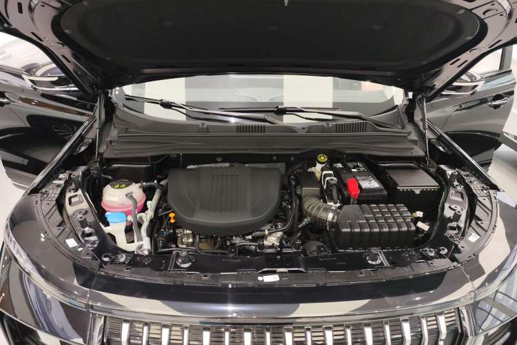 Used JETOUR X90 PRO 2024 1.6T DCT Elite Edition 5 Seats Engine Bay