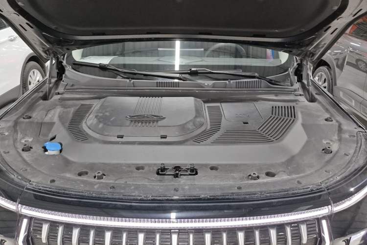 Used JETOUR X90 PRO 2024 2.0T DCT Prestige 7-Seater Engine Bay
