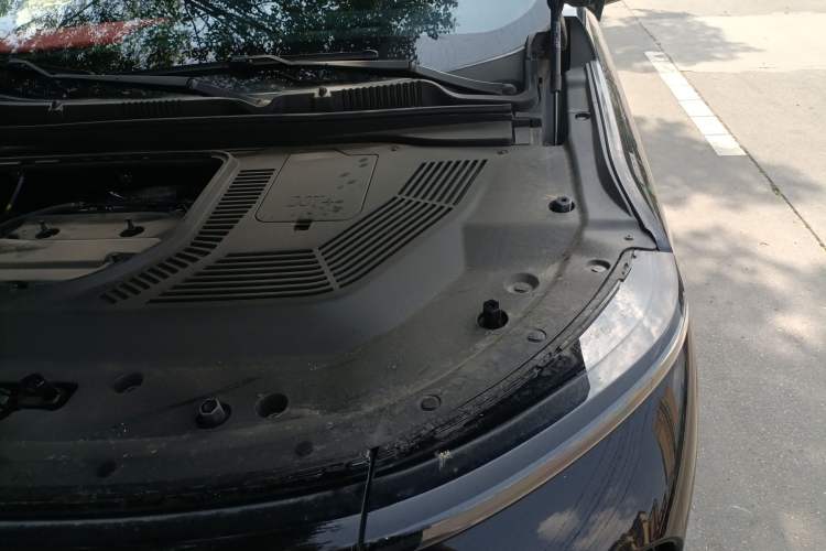 Used JETOUR X90 PRO 2024 2.0T DCT Ultimate 7-Seater Engine Bay Left