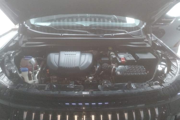 Used JETOUR X90 PRO 2024 1.6T DCT Luxury Edition 7-Seater Engine Bay
