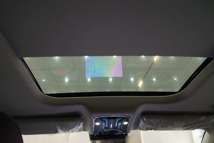 Used JETOUR X90 PRO 2024 2.0T DCT Prestige 7-Seater Headliner