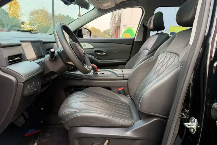 Used JETOUR X90 PRO 2024 2.0T DCT Luxury Edition 7 Seats Interior 1