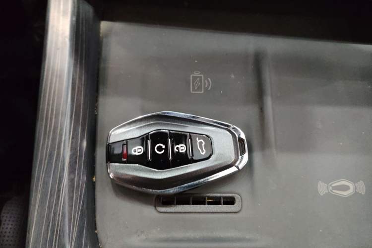 Used JETOUR X90 PRO 2024 2.0T DCT Prestige 7-Seater Interior 1