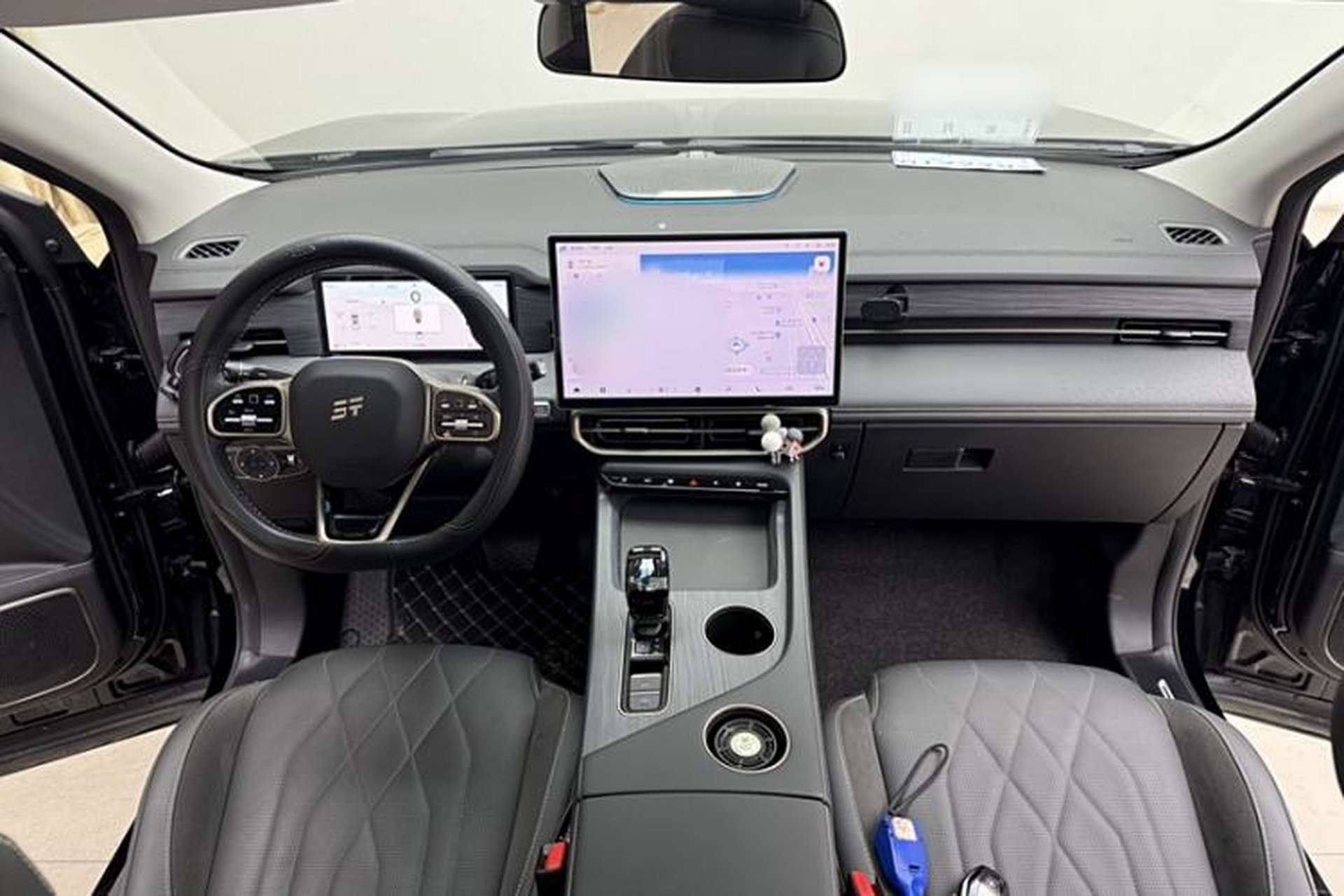 Used JETOUR X90 PRO 2024 1.6T DCT Luxury Edition 5 Seats Interior 2