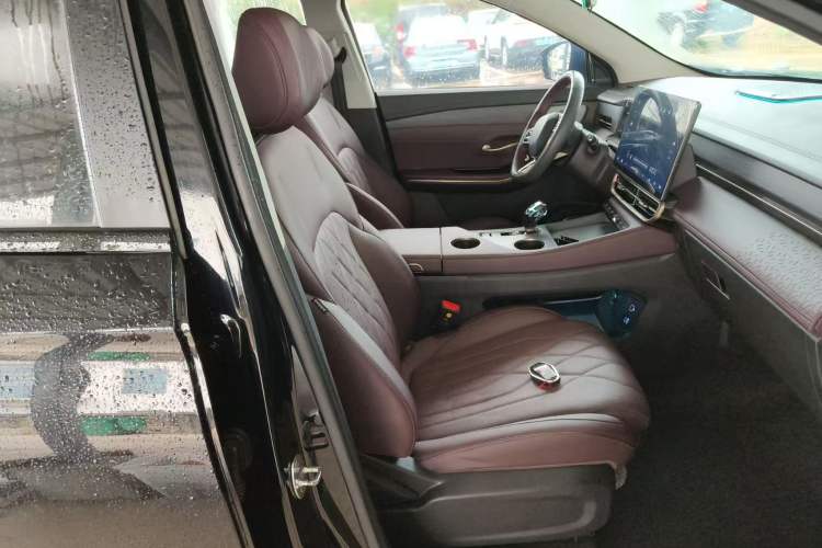 Used JETOUR X90 PRO 2024 2.0T DCT Luxury Edition 7 Seats Interior 3