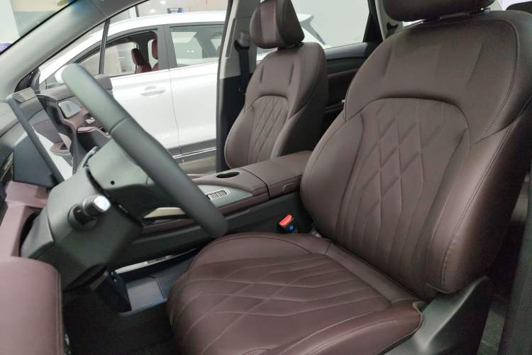 Used JETOUR X90 PRO 2024 1.6T DCT Elite Edition 5 Seats Left Front Seat