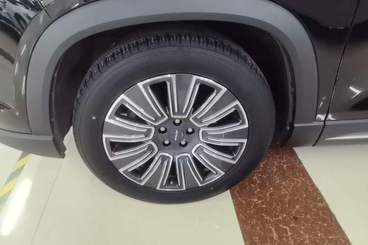 Used JETOUR X90 PRO 2024 1.6T DCT Luxury Edition 5 Seats Left Front Wheel Hub