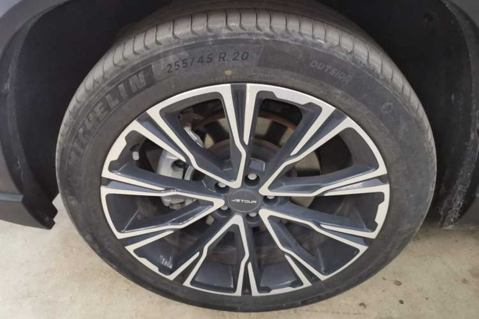 Used JETOUR X90 PRO 2024 2.0T DCT Flagship Edition 5 Seats Left Front Wheel Hub