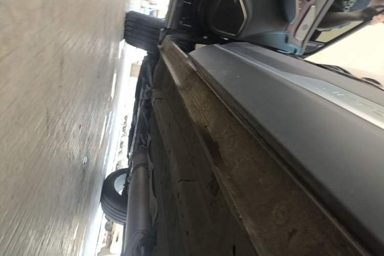 Used JETOUR X90 PRO 2024 2.0T DCT Prestige 7-Seater Left Side Sill