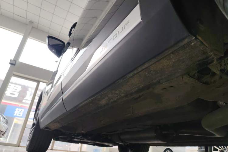 Used JETOUR X90 PRO 2024 2.0T DCT Luxury Edition 7 Seats Left Side Sill