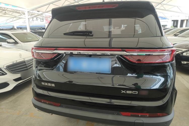 Used JETOUR X90 PRO 2024 2.0T DCT Luxury Edition 5 Seats Rear