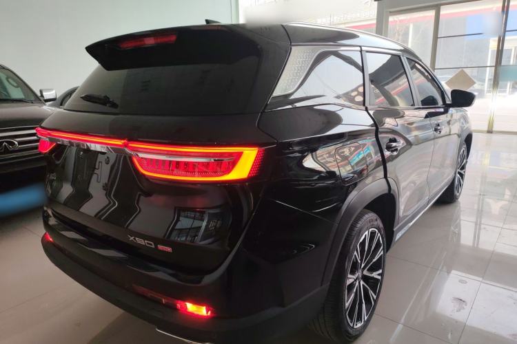 Used JETOUR X90 PRO 2024 2.0T DCT Luxury Edition 7 Seats Rear Right 45 Deg